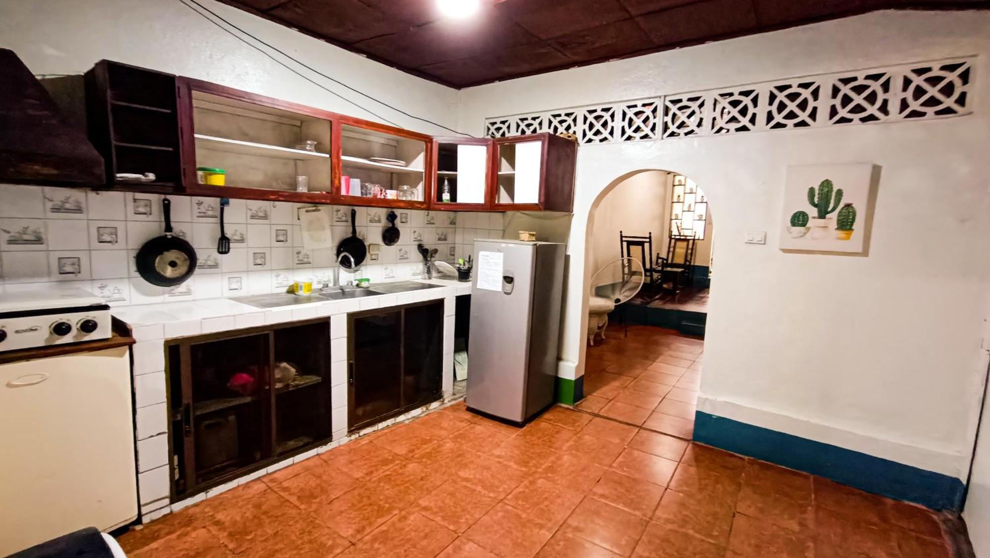 Hostal El Rio León Exteriér fotografie