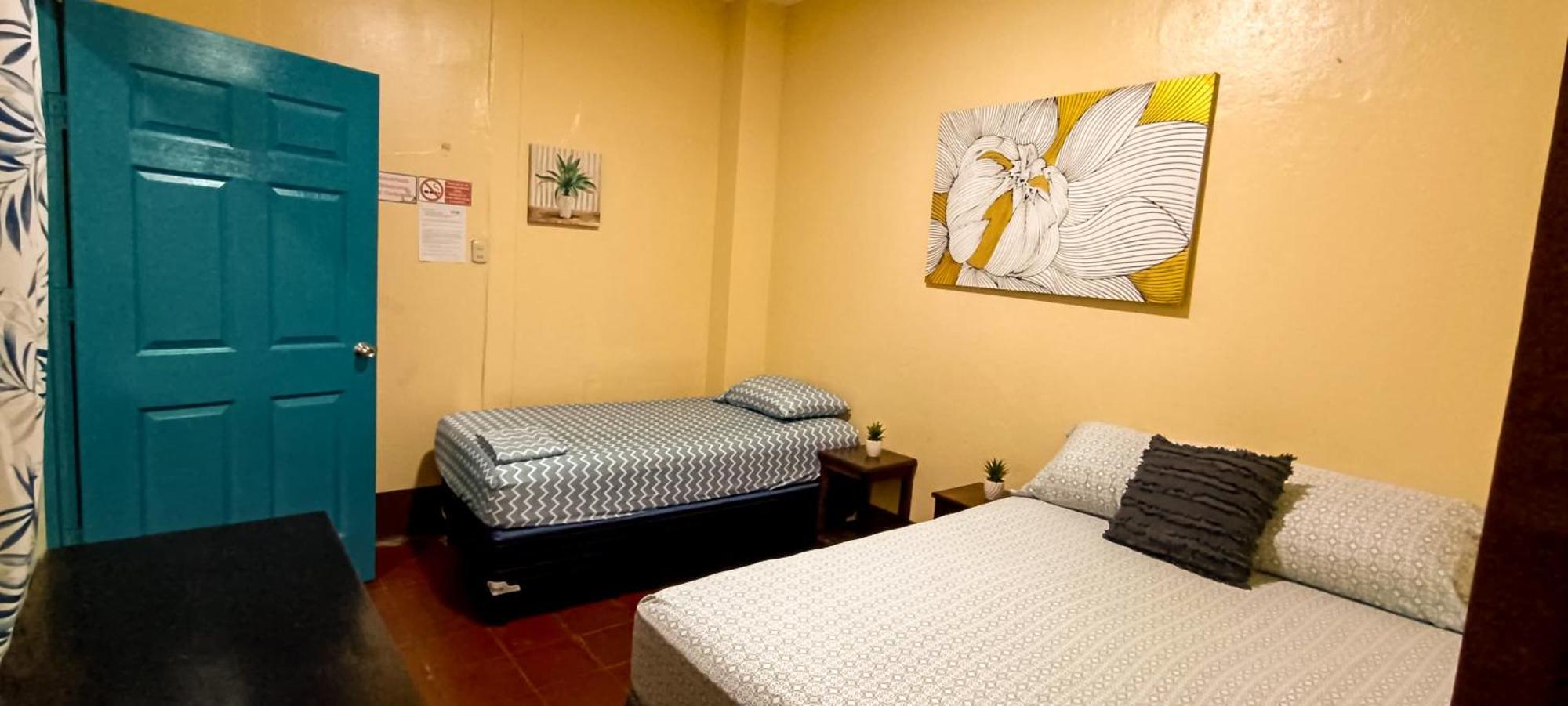 Hostal El Rio León Exteriér fotografie